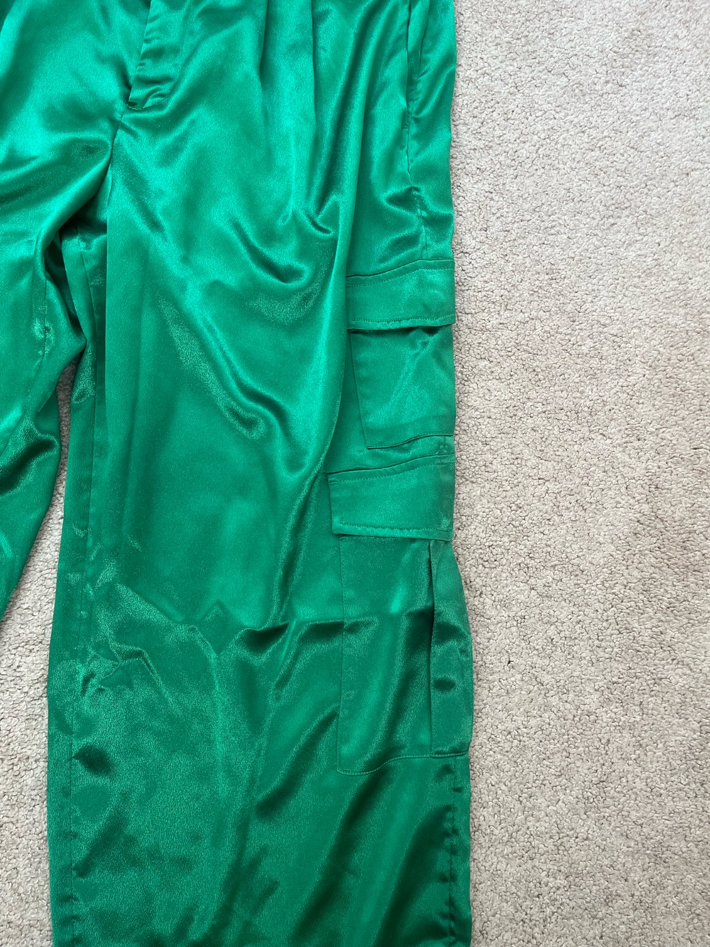 Emerald Green Satin Wide Leg Cargo Pants Size 8 Hi Rise Utility Summer Skater - Picture 4 of 11
